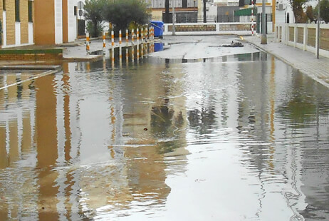 The significance of vulnerability and exposure in increased flood risk on the mediterranean coast