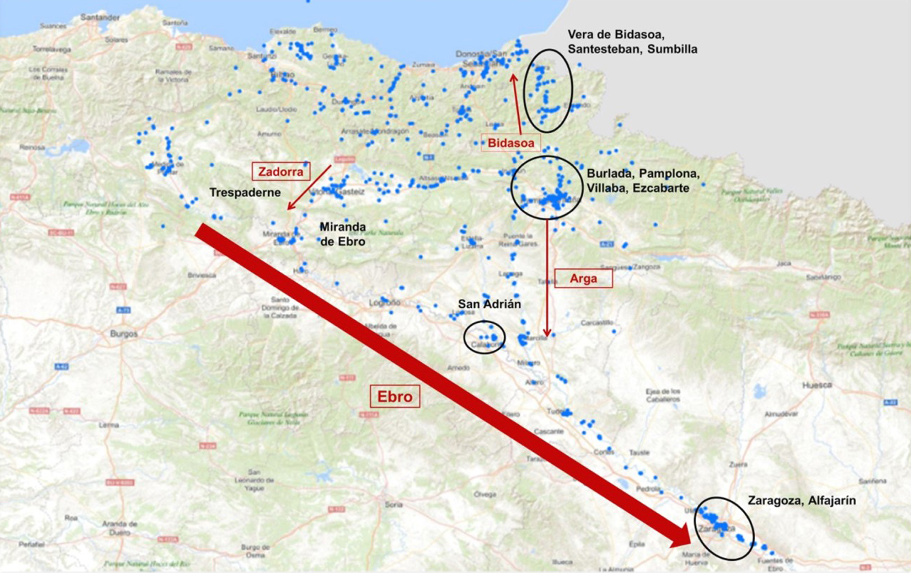 Figura 6. Distribución geográfica de expedientes y dirección del curso de los ríos.